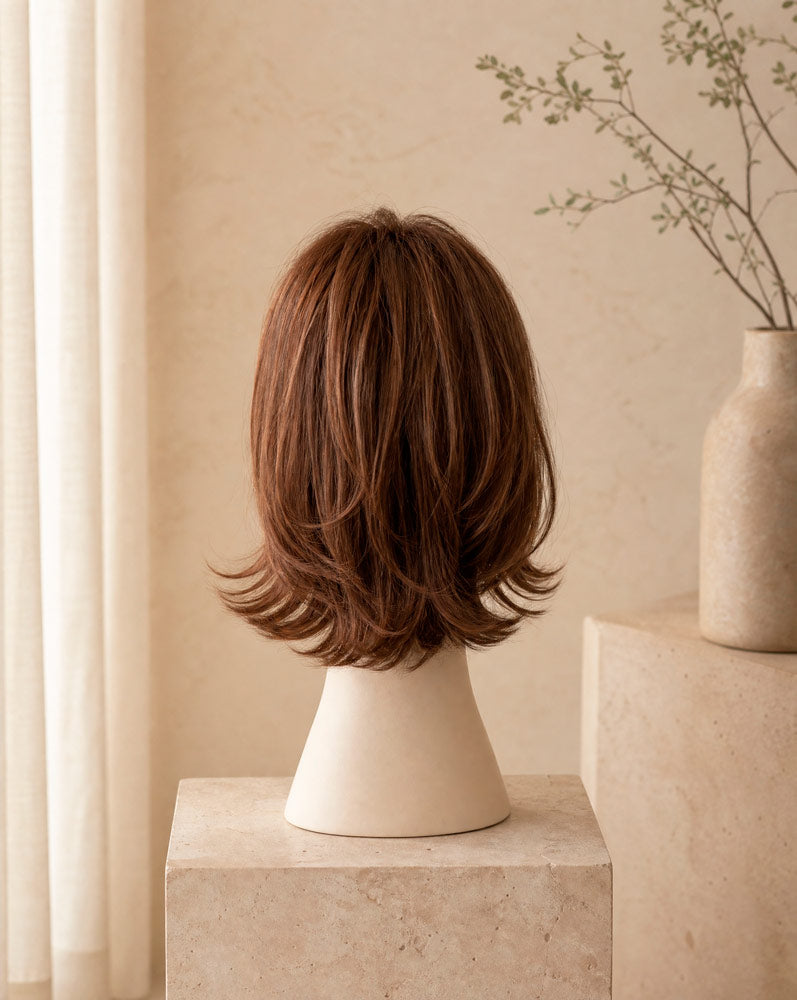 AURA, multi topper de cabello humano castaño claro, vista posterior